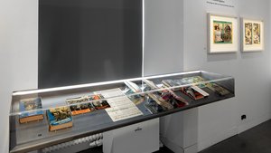 Einblick in die Ausstellung Buchumschlag! Fotomontagen im politischen Kampf der 1930er-Jahre in Österreich